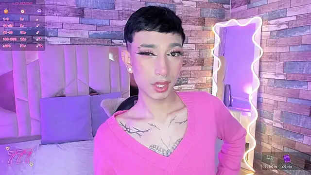 CYRUS TAY online show from June 16, 12:08 pm