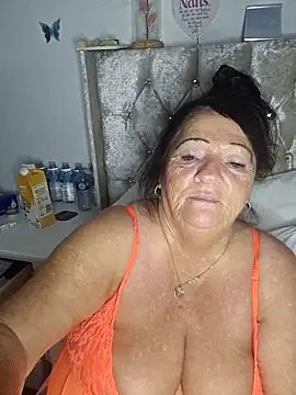 Angeldelightt online show from November 2, 11:51 pm