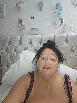 Angeldelightt online show from December 2, 4:24 pm