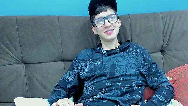 Jheampiiero online show from December 4, 12:58 pm