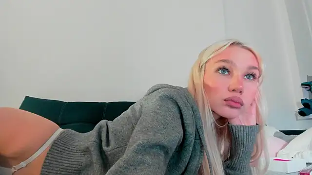 Snapshot of cuteleraay chatting on September 20, 8:21 pm cuteleraay online show from September 20, 8:21 pm