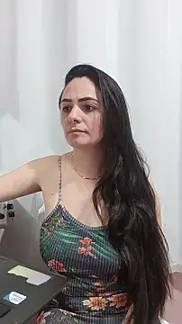 Snapshot of _SexyPetite_ chatting on November 18, 6:29 am SexyPetite online show from November 18, 6:29 am