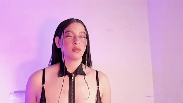 Megan Luxe online show from May 16, 6:21 am
