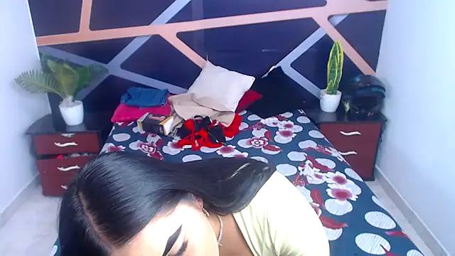 IsabellaaSweet online show from September 13, 1:11 pm