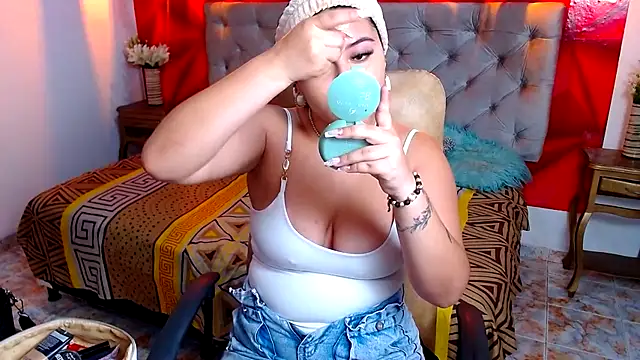 IsabellaaSweet online show from October 4, 12:47 pm