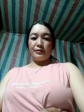 Snapshot of Bliss_rose chatting on September 13, 1:11 pm Bliss rose online show from September 13, 1:11 pm