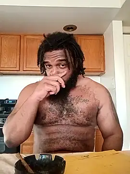 Snapshot of Longthickdick33 chatting on May 17, 10:55 am Longthickdick33 online show from May 17, 10:55 am