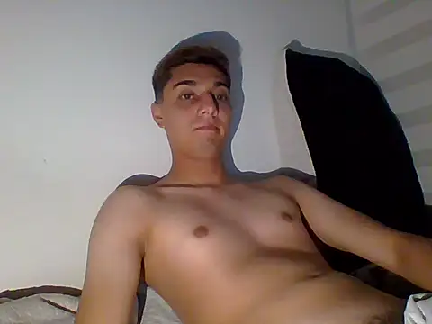 Snapshot of Linkimoli chatting on November 13, 3:16 am Linkimoli online show from November 13, 3:16 am