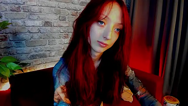 Snapshot of Daria_J chatting on September 22, 4:25 am Daria J online show from September 22, 4:25 am