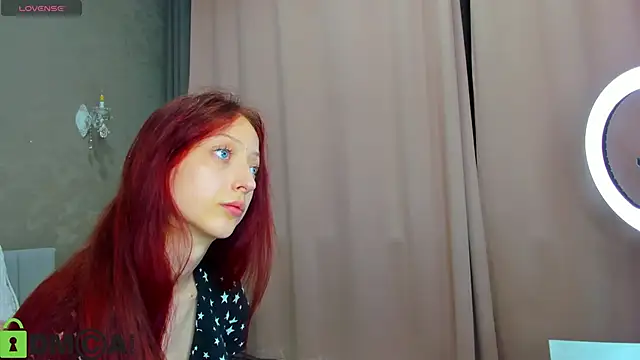 Snapshot of Daria_J chatting on November 14, 4:00 am Daria J online show from November 14, 4:00 am