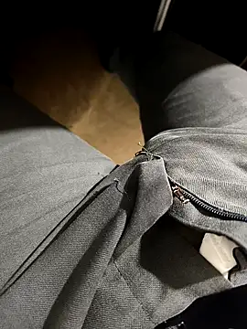 hotboy43339 online show from September 21, 8:38 am