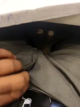 hotboy43339 online show from February 20, 9:00 am