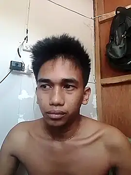 Snapshot of charlie0728 chatting on October 9, 12:19 am charlie0728 online show from October 9, 12:19 am