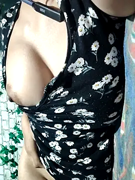 pihu099 online show from March 8, 2:04 am