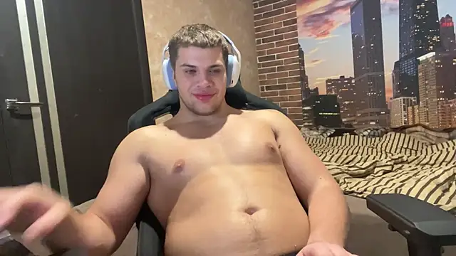 MusclePhantom online show from November 8, 9:24 pm