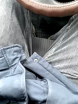 Snapshot of wwwiiilll chatting on November 23, 9:31 am wwwiiilll online show from November 23, 9:31 am