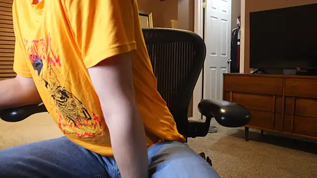 jjjjjfive online show from March 21, 5:12 am