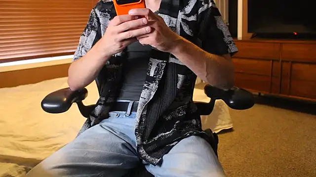 jjjjjfive online show from August 5, 1:08 am