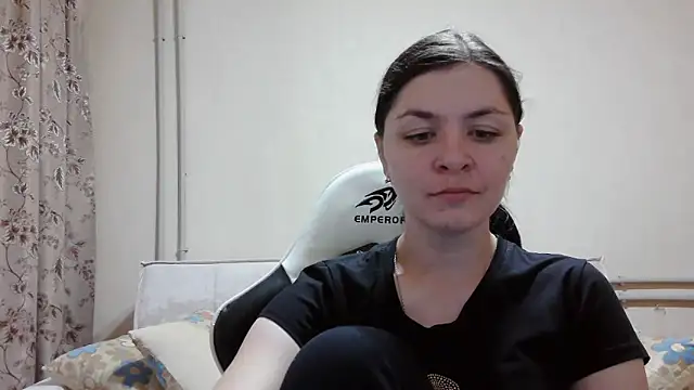 Snapshot of Amanda_Soft chatting on October 7, 2:03 pm Amanda Soft online show from October 7, 2:03 pm