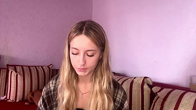 Snapshot of Jetta_Corsacami chatting on September 15, 1:55 pm Jetta Corsacami online show from September 15, 1:55 pm