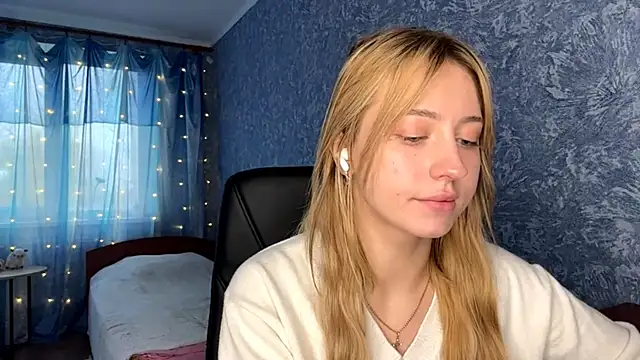 Snapshot of Jetta_Corsacami chatting on October 9, 11:19 am Jetta Corsacami online show from October 9, 11:19 am