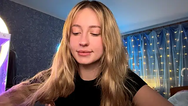 Snapshot of Jetta_Corsacami chatting on November 9, 4:27 pm Jetta Corsacami online show from November 9, 4:27 pm