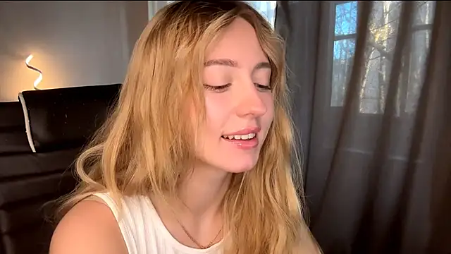 Snapshot of Jetta_Corsacami chatting on November 15, 12:13 pm Jetta Corsacami online show from November 15, 12:13 pm