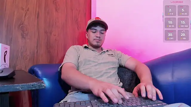 juanmechanic  online show from June 4, 8:48 pm