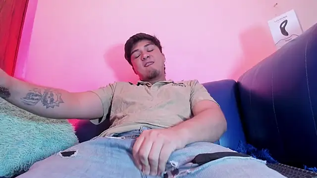 juanmechanic  online show from July 21, 9:50 pm