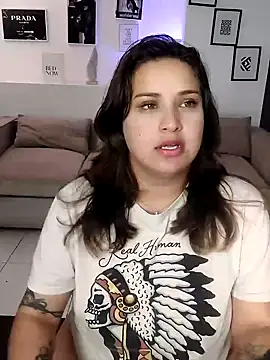 Snapshot of Laureen_se chatting on July 15, 5:23 am Laureen se online show from July 15, 5:23 am