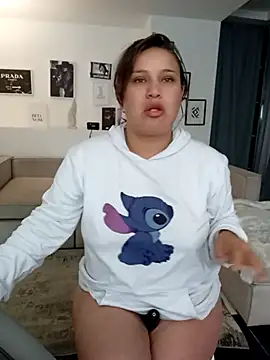 Snapshot of Laureen_se chatting on July 20, 7:33 am Laureen se online show from July 20, 7:33 am