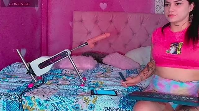 Snapshot of Lali_HOtt chatting on October 5, 3:43 pm Lali HOtt online show from October 5, 3:43 pm