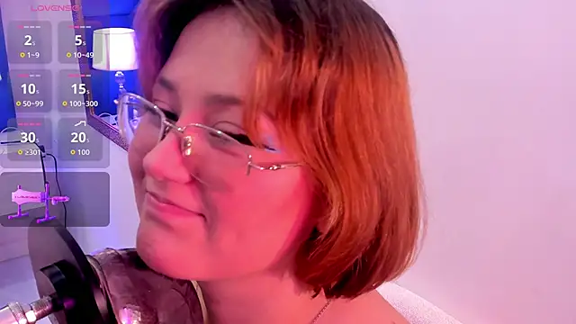 isa grey  online show from October 9, 10:30 pm