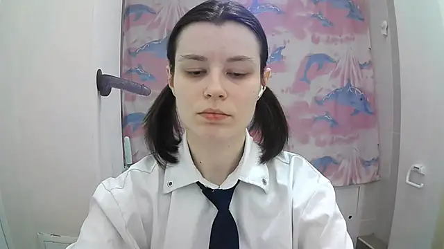 EdlinEngelby online show from October 10, 5:23 pm