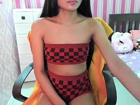 Mica Jones online show from April 29, 8:37 pm