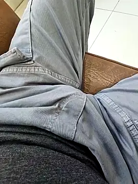 Snapshot of fena-sikerimmm chatting on November 23, 1:22 pm fena-sikerimmm online show from November 23, 1:22 pm