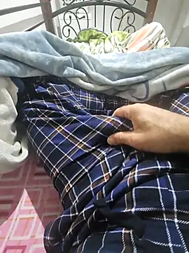 Snapshot of fena-sikerimmm chatting on August 6, 10:33 pm fena-sikerimmm online show from August 6, 10:33 pm