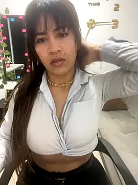 Canela 88 online show from October 2, 11:12 pm