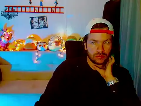 cortelioni massimo  online show from March 11, 2:06 am