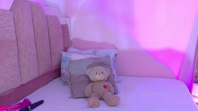AndreaSweet2 online show from July 31, 8:19 pm