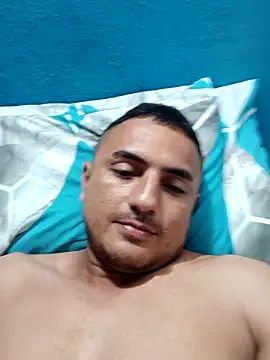 Snapshot of Geral_Yeraldyn09 chatting on November 13, 10:36 am Geral Yeraldyn09 online show from November 13, 10:36 am