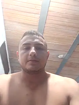 Snapshot of Geral_Yeraldyn09 chatting on November 15, 7:32 pm Geral Yeraldyn09 online show from November 15, 7:32 pm