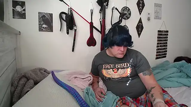 Julietserenity online show from December 4, 7:55 pm