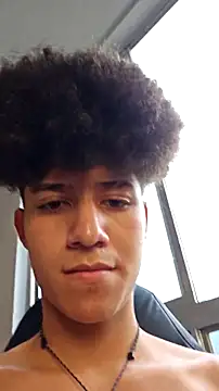 Snapshot of Afro_god_ chatting on February 13, 10:17 pm Afro god online show from February 13, 10:17 pm