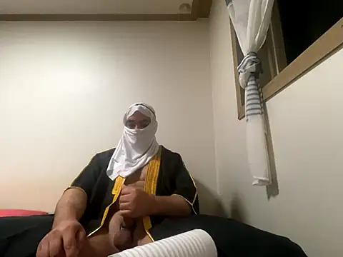 Snapshot of sheikhbandar06_09 chatting on October 16, 9:43 am sheikhbandar06 09 online show from October 16, 9:43 am