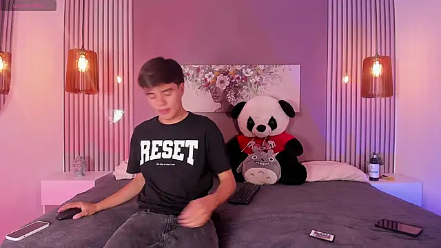 Snapshot of sweet_petter chatting on October 5, 1:42 pm sweet petter online show from October 5, 1:42 pm