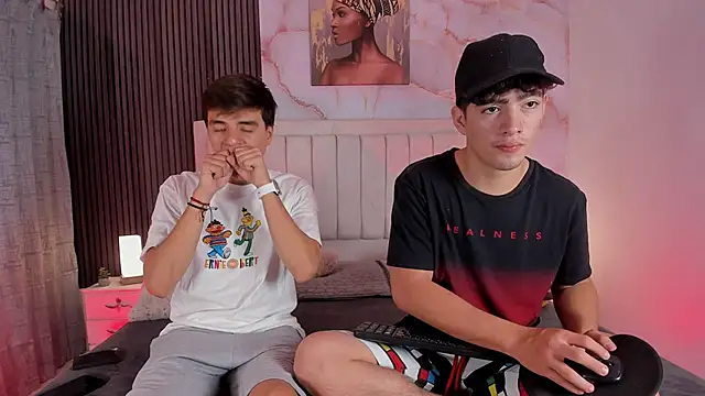 Snapshot of sweet_petter chatting on October 15, 12:38 pm sweet petter online show from October 15, 12:38 pm