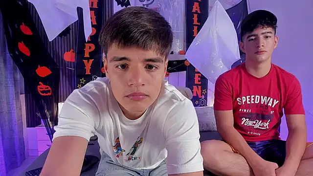 Snapshot of sweet_petter chatting on November 2, 1:24 pm sweet petter online show from November 2, 1:24 pm