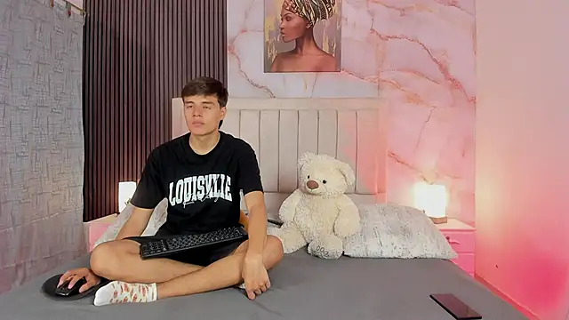 Snapshot of sweet_petter chatting on November 14, 12:59 pm sweet petter online show from November 14, 12:59 pm