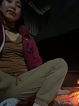 Huong-Ly online show from March 15, 8:42 am